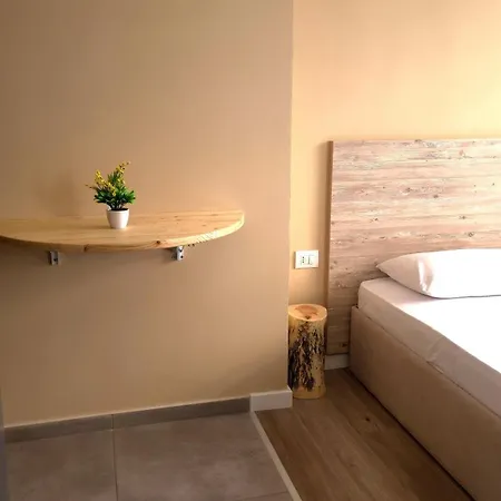 Kron Lejlighedshotel Golem (Tirana)