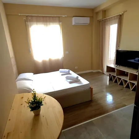 Kron Aparthotel 3*